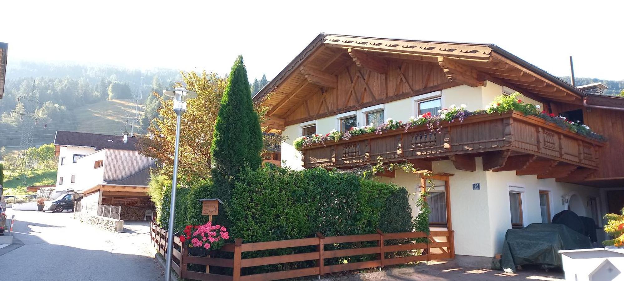 Ferienwohnung Goetzner Auszeit Инсбрук Экстерьер фото